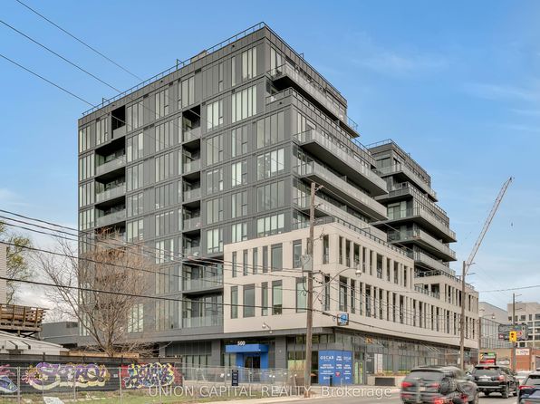 500 Dupont St #419-C02, Toronto, ON M6G 0B8