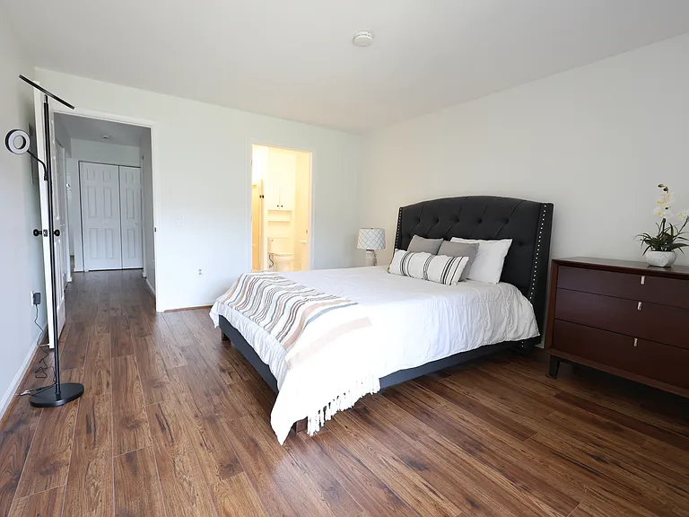 247 Greenview Dr — Photo 19