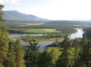 26 Canterbury Ct, Moyie Springs, ID 83845