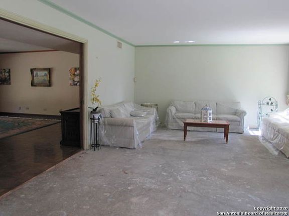 5th image of 167 Rockhill Dr