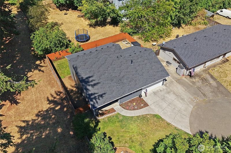 5th image of 10700 SE 16th Street