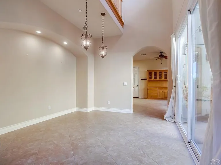 421 N Cedros Ave N — Photo 12