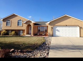 4913 Crested Hl, Pueblo, CO 81008