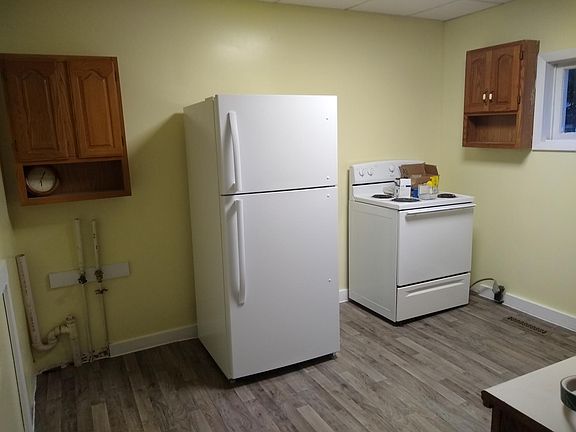 Kitchen w/appliances