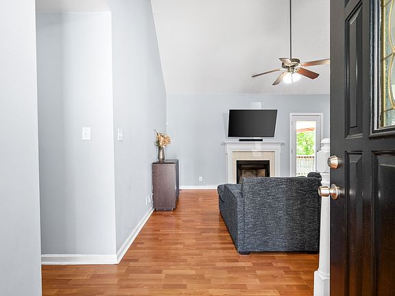 4th image of 3808 McAllister Dr