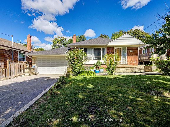 2nd image of 65 Ridge Point Cres