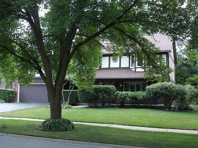 1st image of 1019 Williamsburg Dr