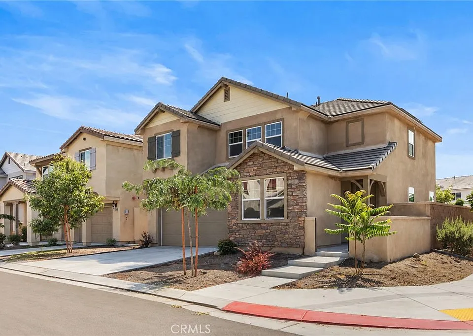 1820 Julie Dr