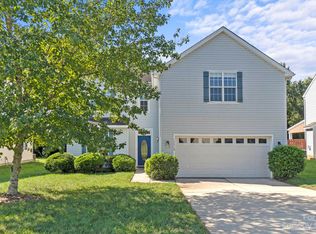 13518 Quiet Stream Ct, Charlotte, NC 28273