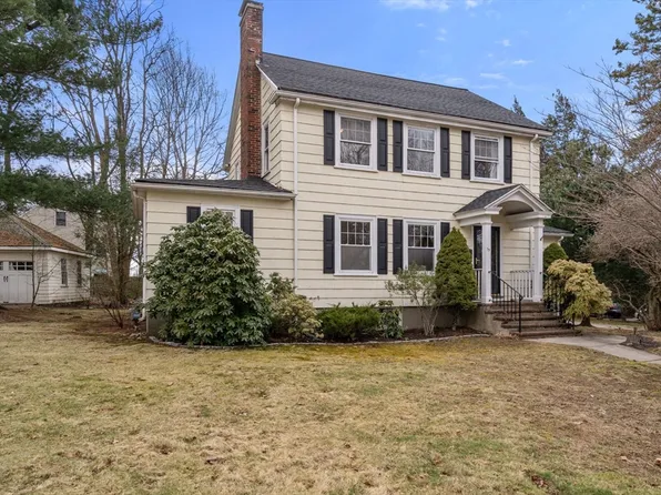 39 Rockland Pl, Newton, MA 02464
