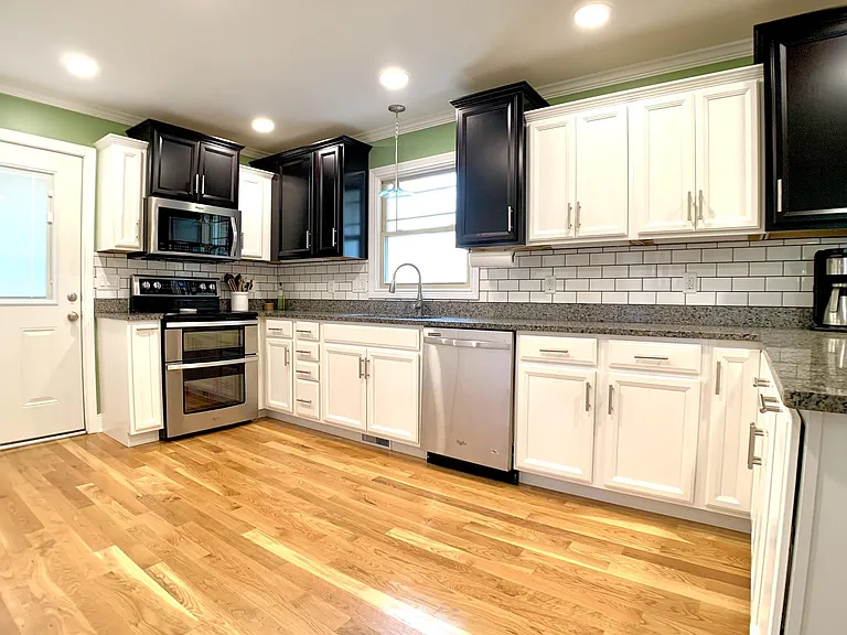 423 Rivermont Dr — Photo 14