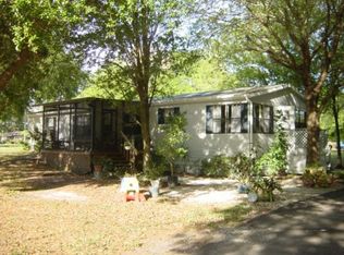 1802 Henley Rd, Lutz, FL 33558