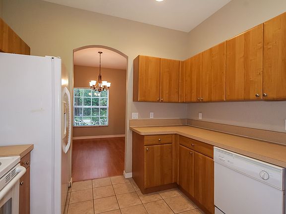5th image of 2341 Jameson Ave