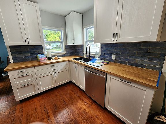 4th image of 1414 Sorin St