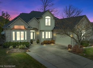 19807 Chesterbrook Dr, Macomb, MI 48044