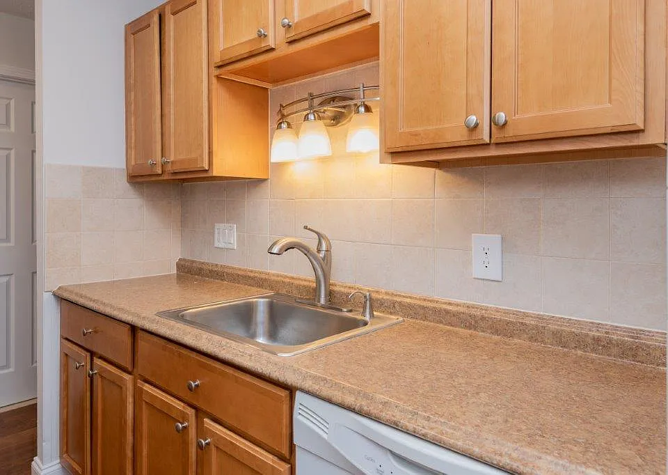 162 Summer St #25AF