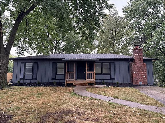 2nd image of 6102 Earnshaw St