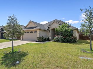 271 Moonshadow Dr, Waxahachie, TX 75165