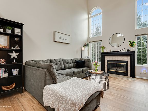 2nd image of 1860 Tamahawk Ln