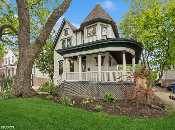 4016 W Belle Plaine Ave, Chicago, IL 60641