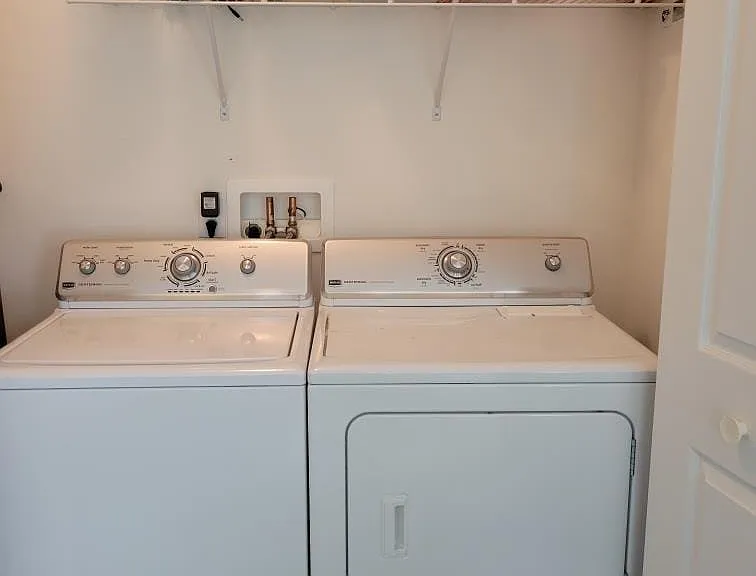 14 N Monroe Ave — Photo 20