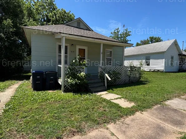 919 W Carr Ave, El Dorado, KS 67042