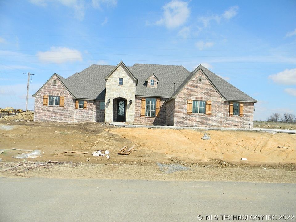 2nd image of 6507 E 88th St
