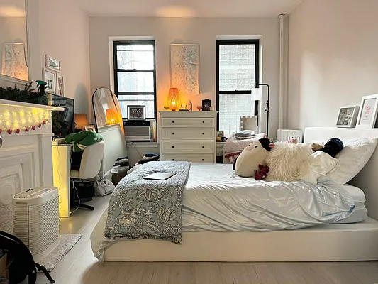 Rented by Douglas Elliman | media 2
