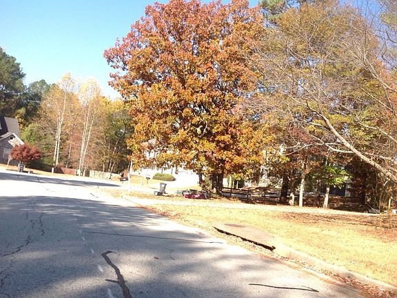 4th image of 2905 Splitwood Dr
