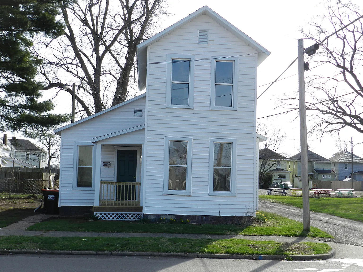 16 Mill St photo 1