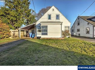 1107 Stillwell Ave, Tillamook, OR 97141