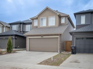 2066 Graydon Hill Cres SW, Edmonton, AB T6W4C7