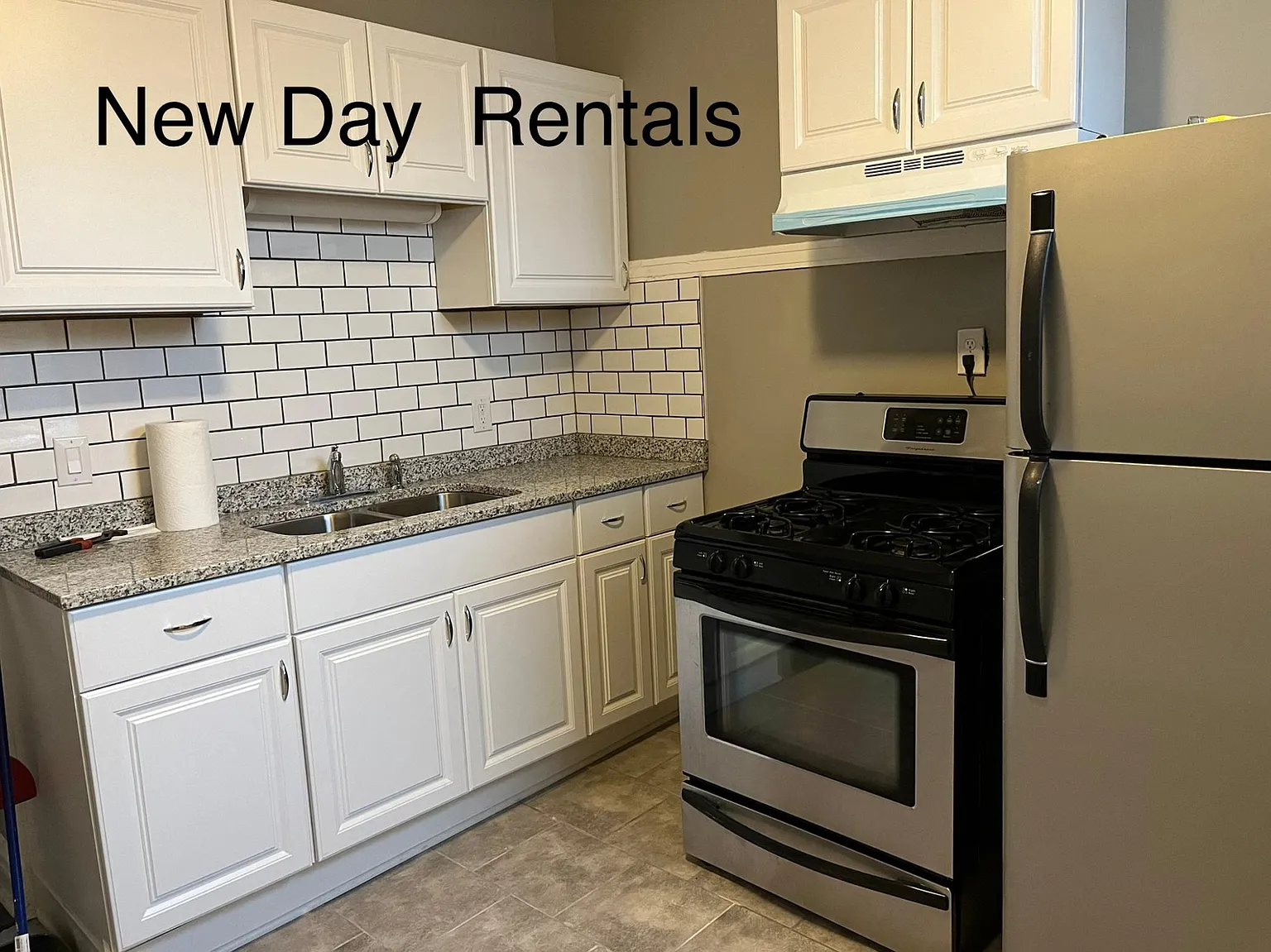 7441 S Perry Ave APT 1 photo 1