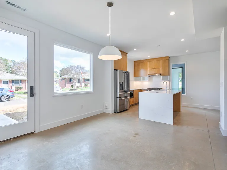 2161 Mayview Rd — Photo 13