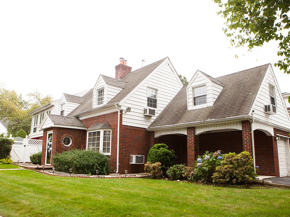 1st image of 25006 Thornhill Ave