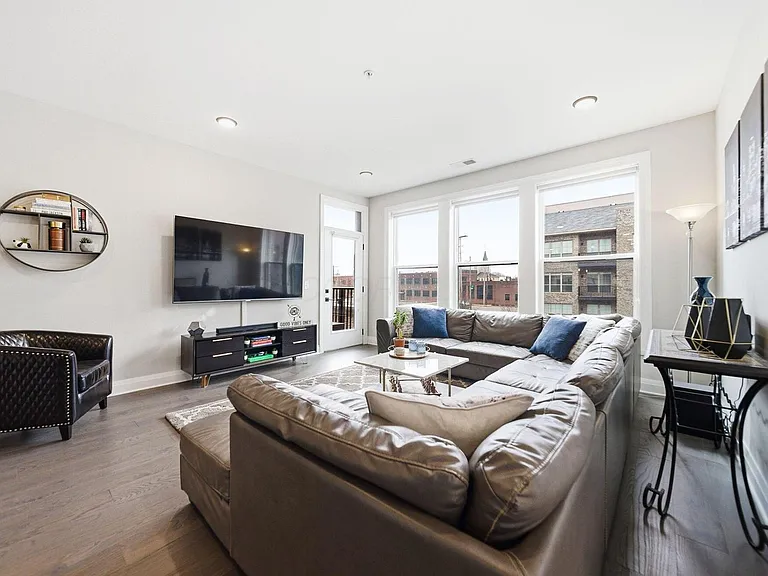 751 N 6th St #205 — Photo 12