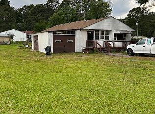 206 Scuppernong Rd, Columbia, NC 27925
