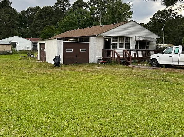 206 Scuppernong Rd, Columbia, NC 27925