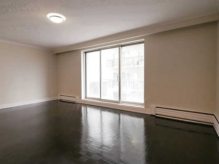 4 Superior Ave #8 — Photo 6