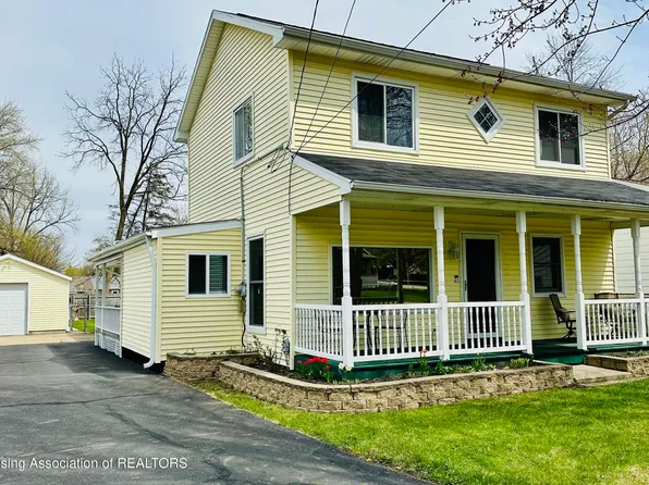 4592 Grove St, Holt, MI 48842