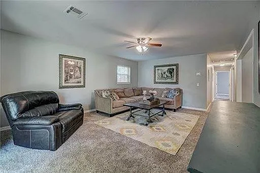2725 Ridgeview Dr — Photo 11