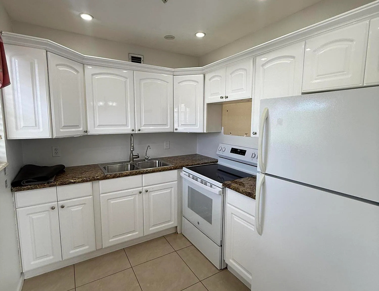 2 bed, 1.5 bath, 798 sqft, $1,475 — Photo 1