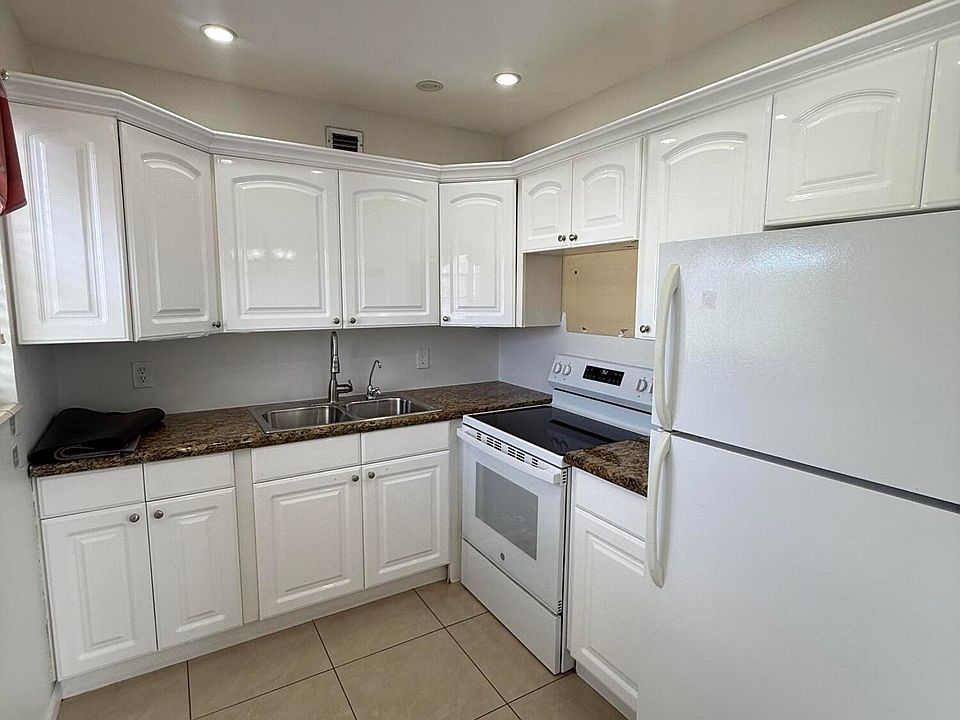 1st image of 184 Easthampton H