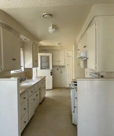 41611 Marine Dr — Photo 12