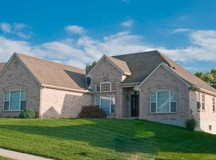 2045 Ross Estates Dr, Hamilton, OH 45013