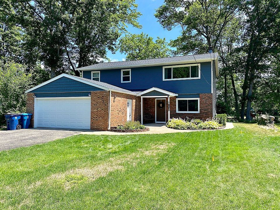1st image of 4384 Peninsular Dr