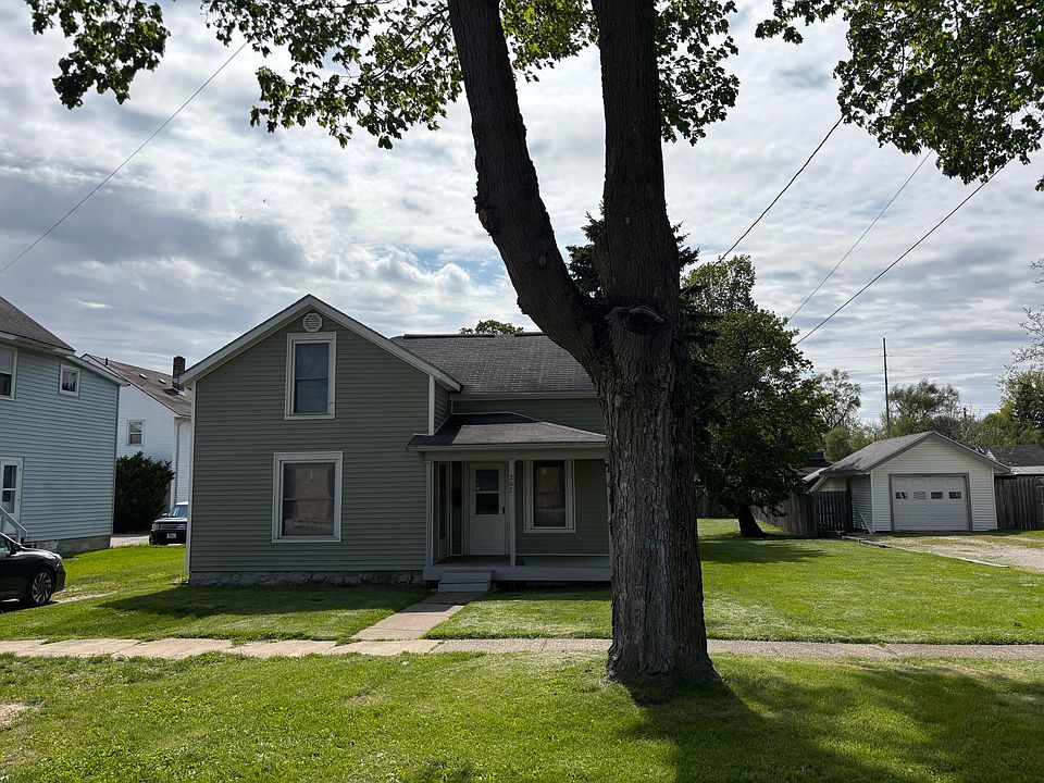 1st image of 202 N Clay St