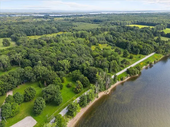 193 West Shore Road, Isle La Motte, VT 05463