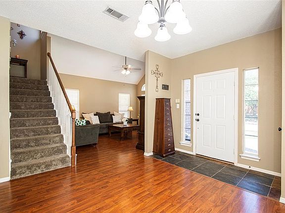 2nd image of 4145 Creekmeadow Dr