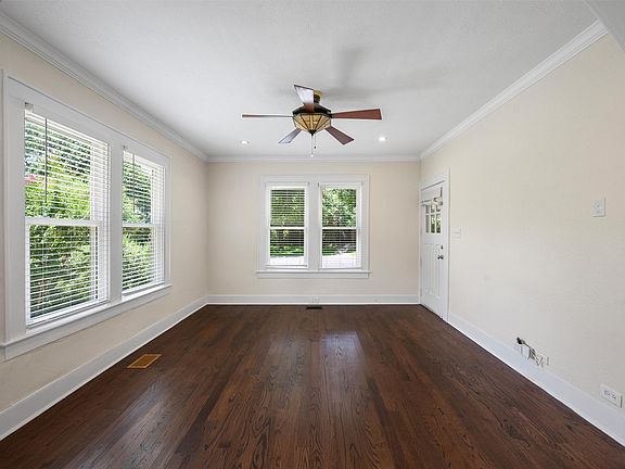 5th image of 5720 Tremont St